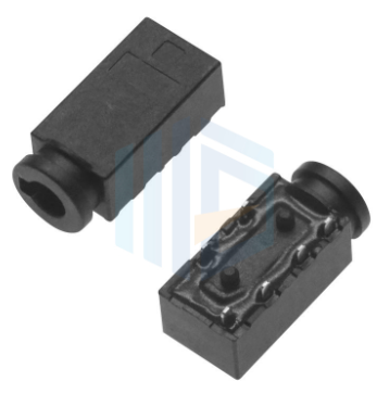 电力传输效率的平衡之防水DC插座的技术挑战